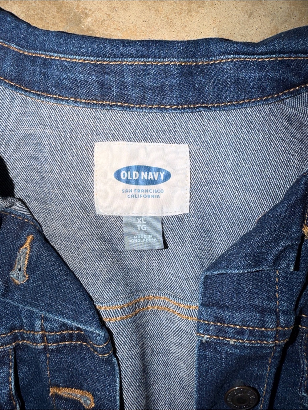 Old Navy Denim Jean Jacket Dark Wash Trucker XL Classic Fall Photos Game Day - Picture 4 of 10